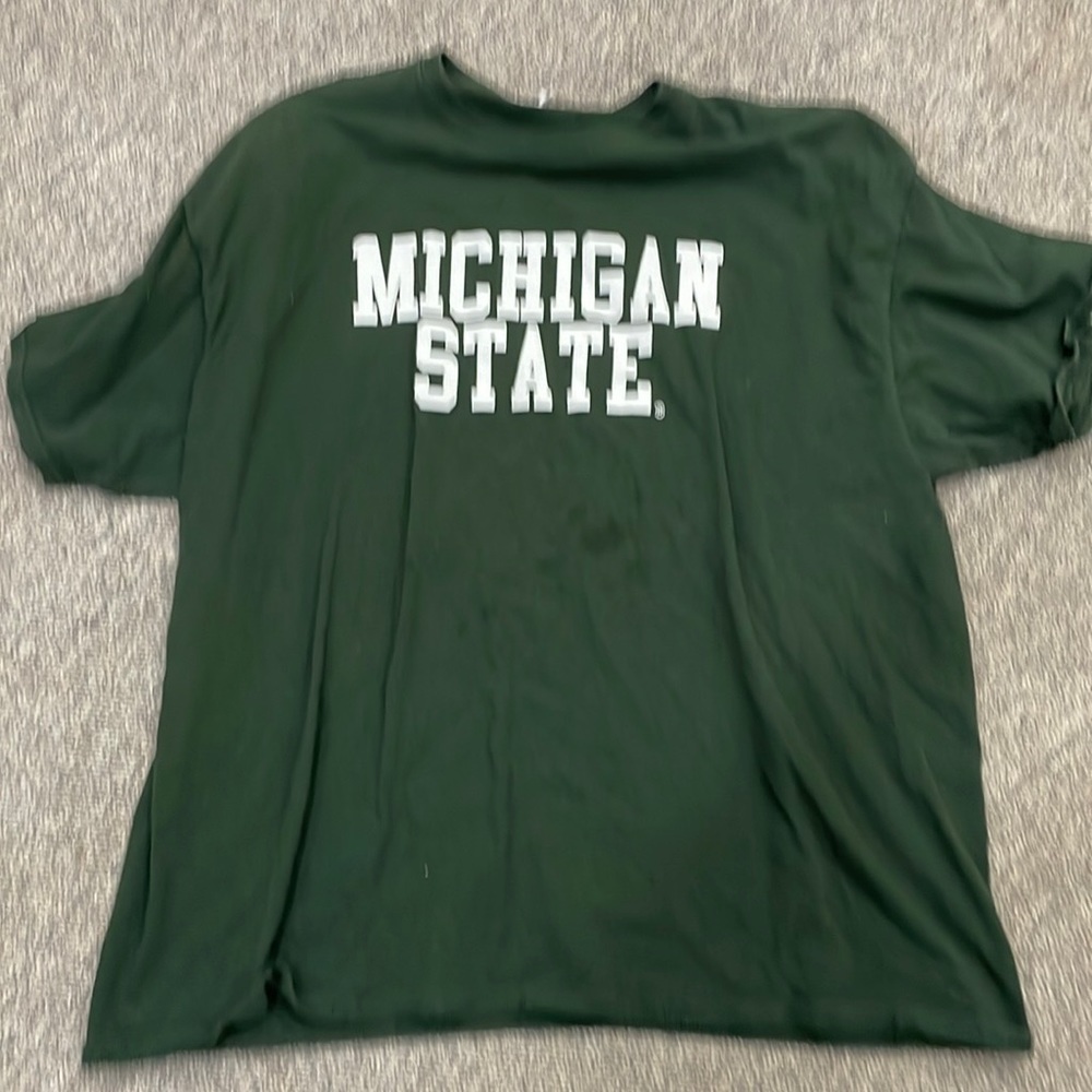 GUC Gildan Men’s XL Michigan State T-Shirt